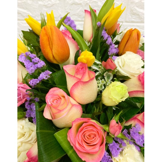 Pink Rose with Mix Color of Tulips in a Round Shape Gift Box